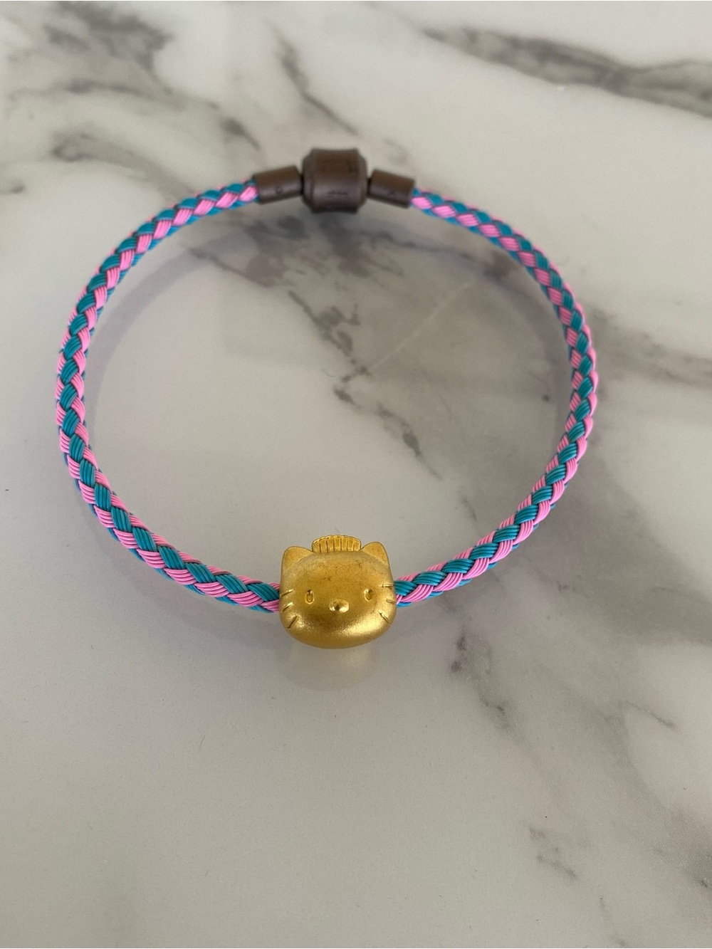 chow sang sang x hello kitty charm bracelet - Picture 2 of 3